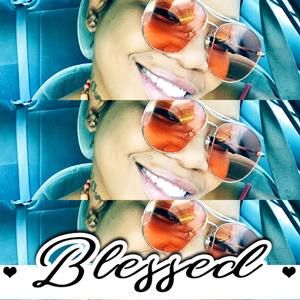 Meet your Posher, Tomikia